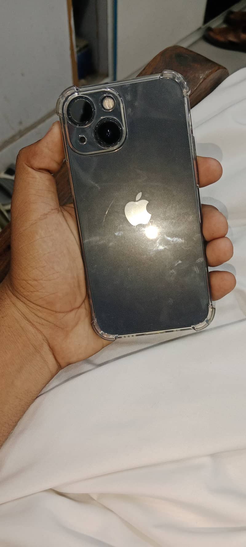 Apple iPhone 13 mini 4