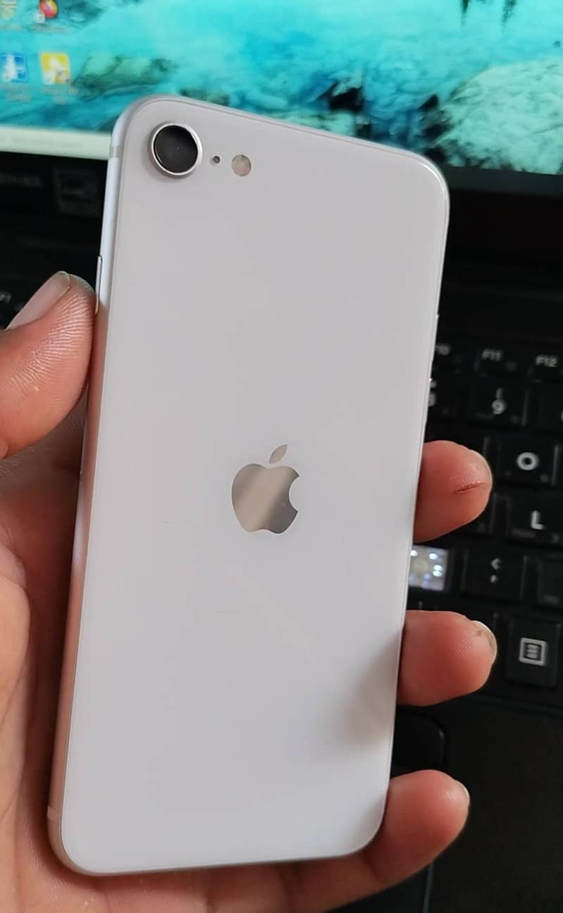 Apple iPhone SE 0