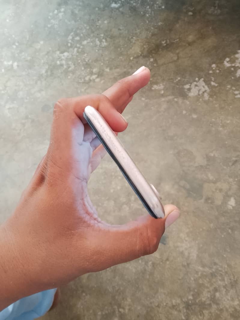 Mobile under 10000 2