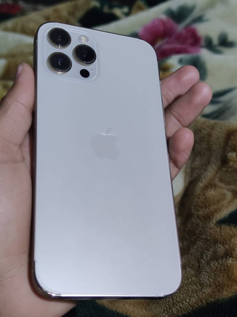 Apple iPhone 12 Pro Max 6
