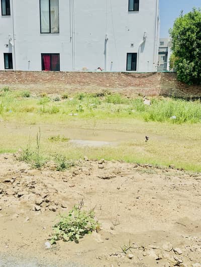 Looking For A Corner Residential Plot In Green City Green City