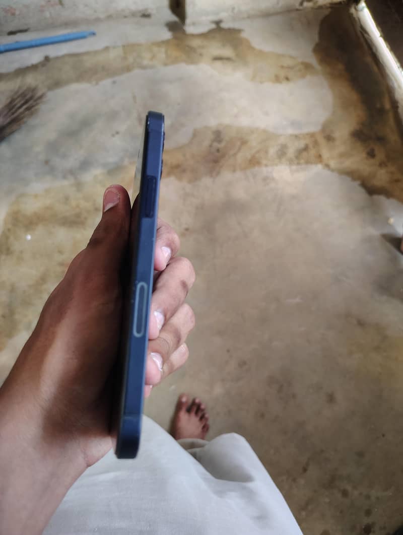 iphone 12 2