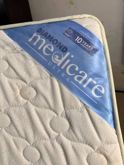 Medicated diamond mattresses