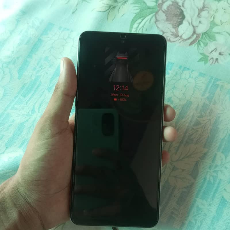 Realme C75 1