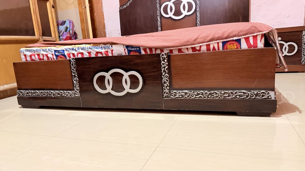 King bed 1