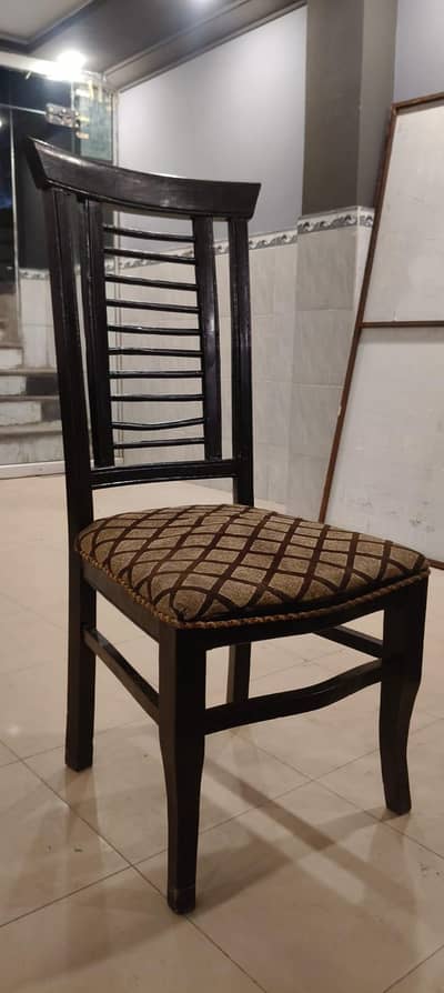 Best dinning chair for restaurant and home