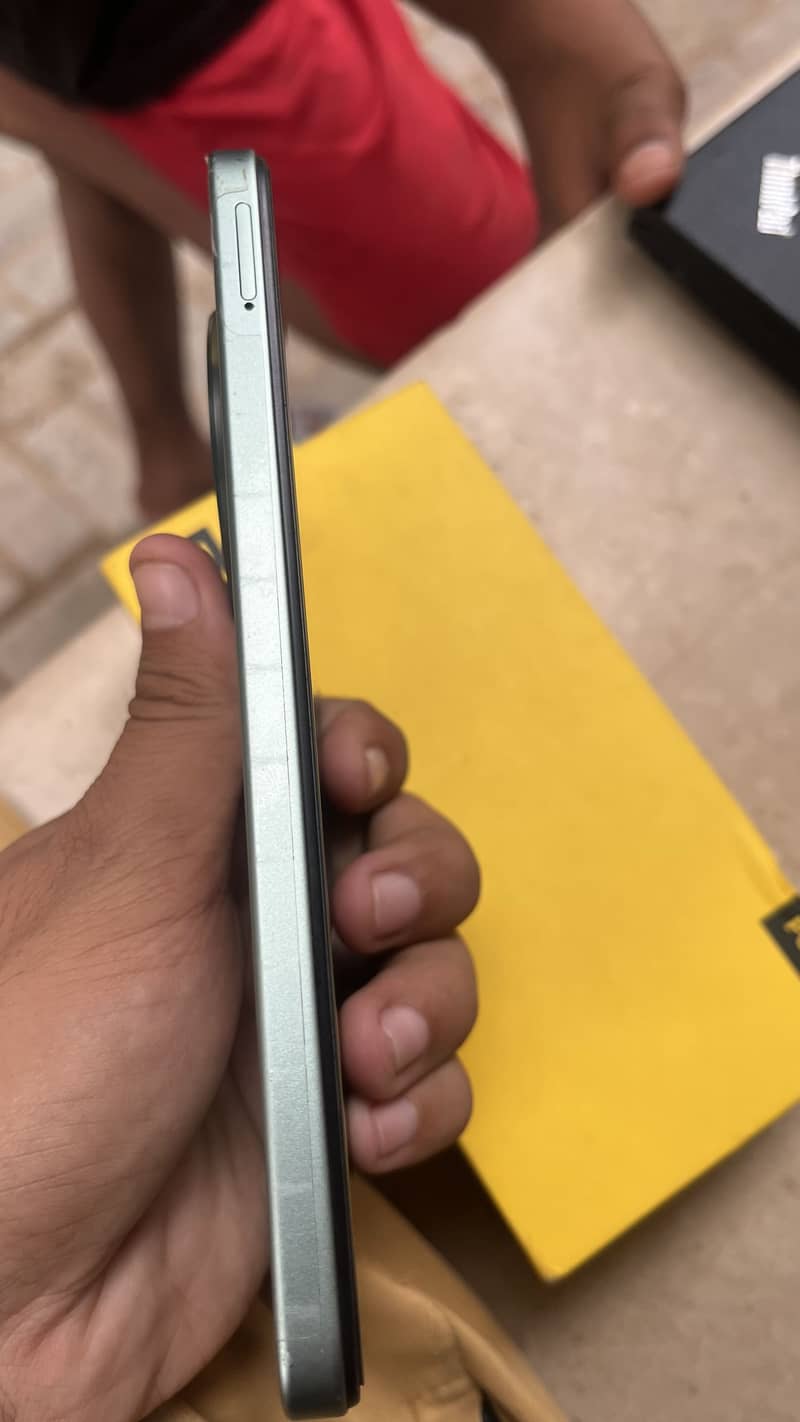 POCO C75 9