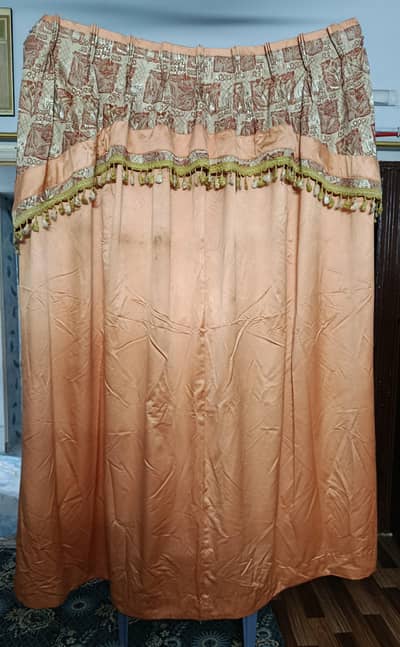Curtains available (Total 4 curtains)