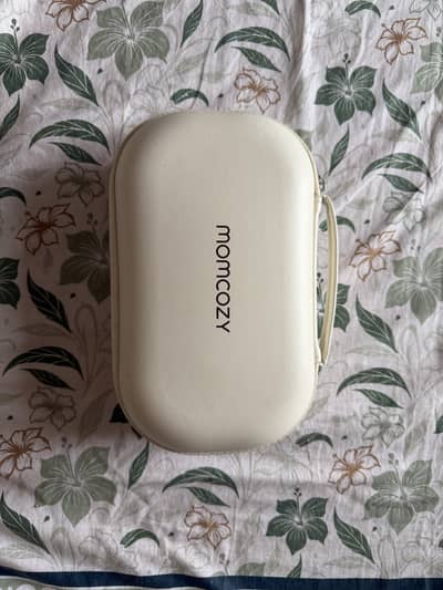 Momcozy M5 Breast Pump (Bought in Germany)