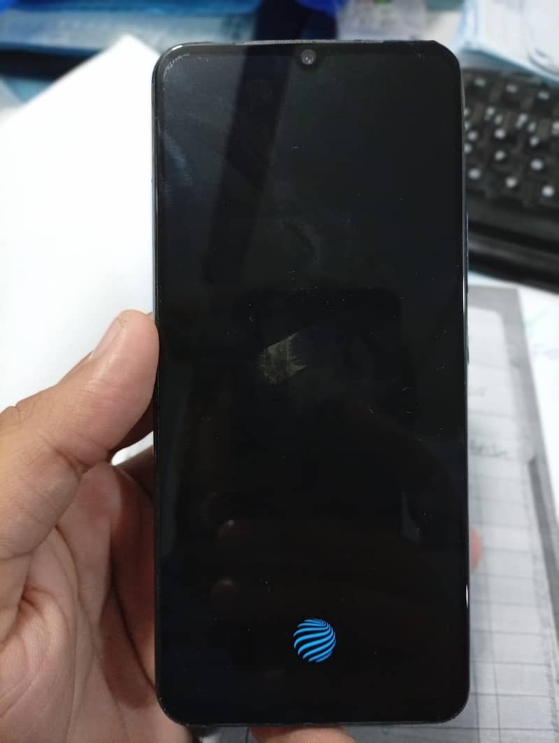 Vivo V21e 1