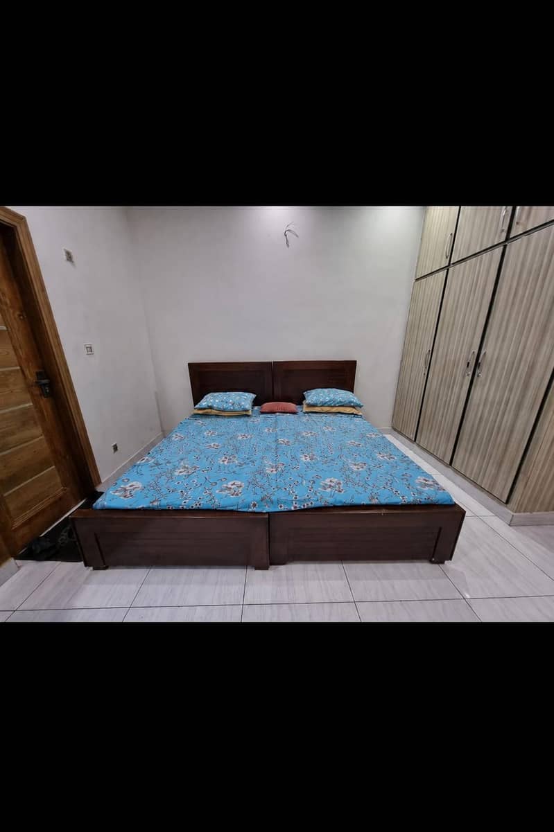 two single beds 0