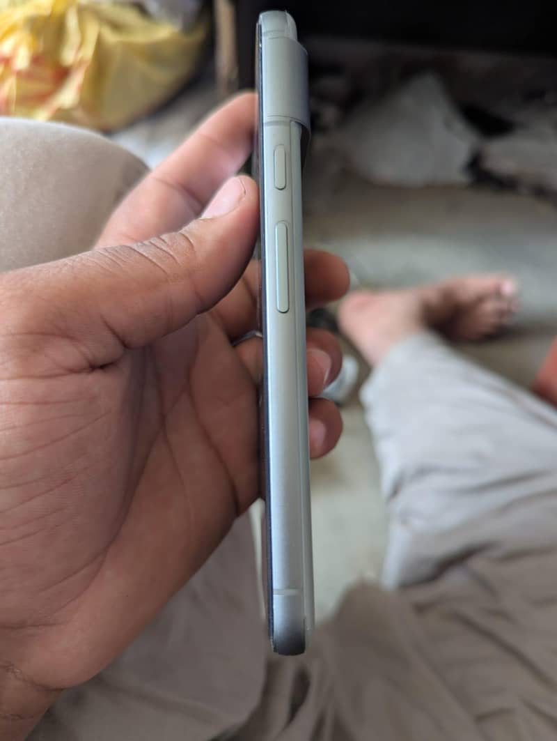 Google Pixel 8 2