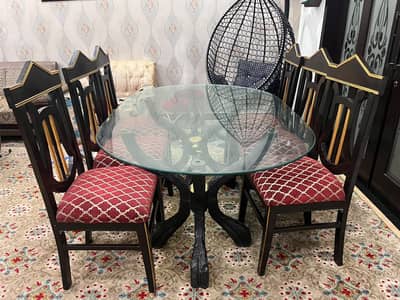 Newly Poshished 6 seater Glass dining made with Real wood.