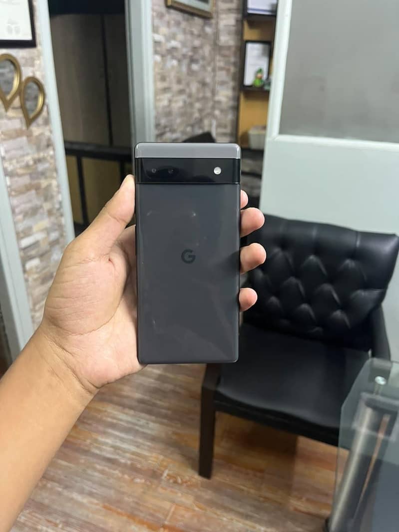 Google Pixel 6a 1