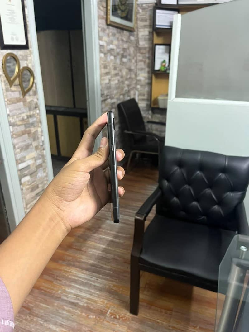 Google Pixel 6a 3