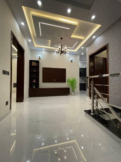 5 Marla Brand New House Available For Sale
