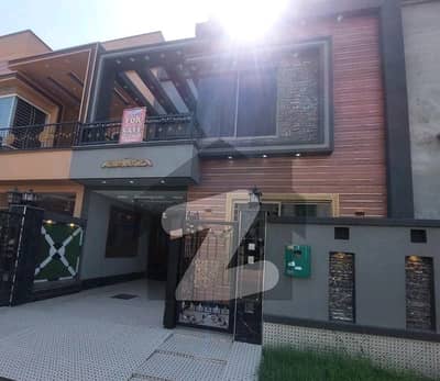 5 Marla Brand New House Available for Sale in CC Block