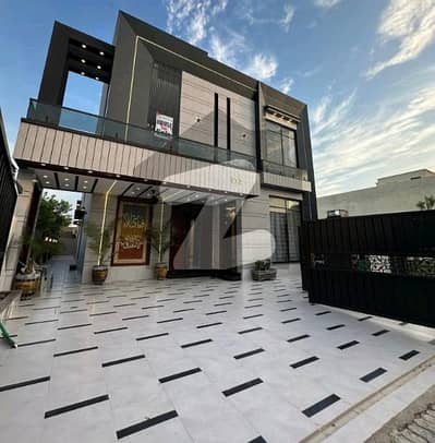 Modern 10 Marla House In Bahria Quaid Block