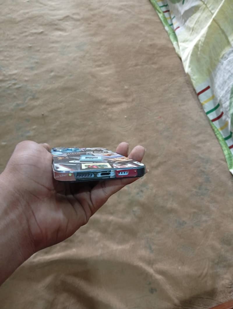 Apple iPhone 13 Pro Max 1