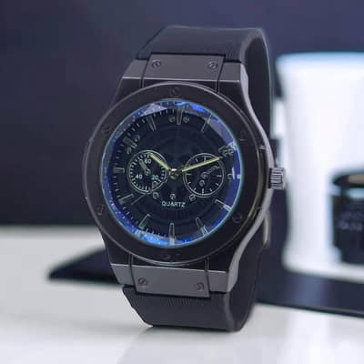 Stylish Men's Quartz Wristwatch with Silicone Strap – Premium Look