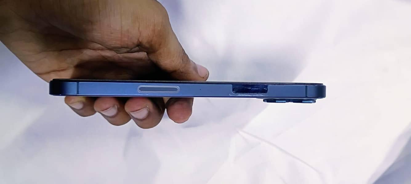 Apple iPhone 12 Pro 4