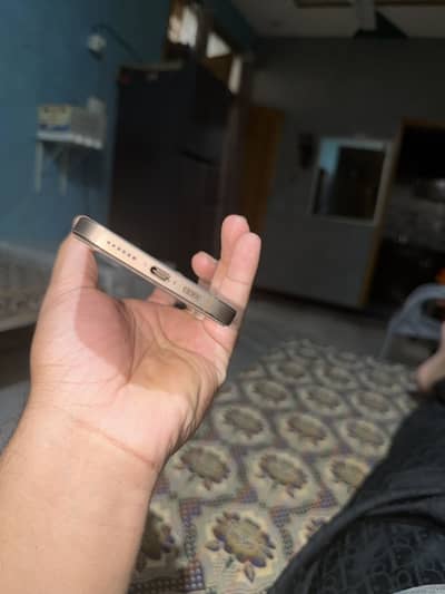Apple iPhone 16 Pro Max