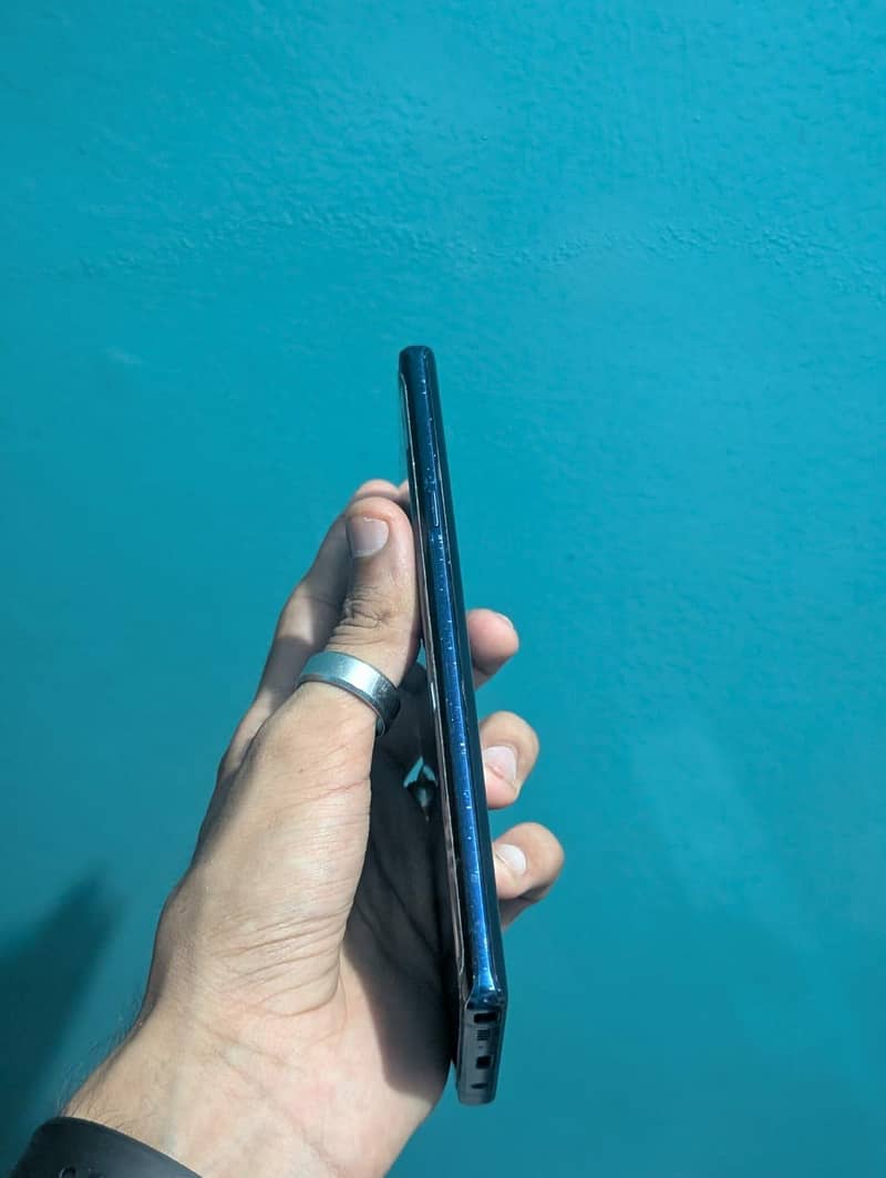 Samsung Mobile Note 9 3
