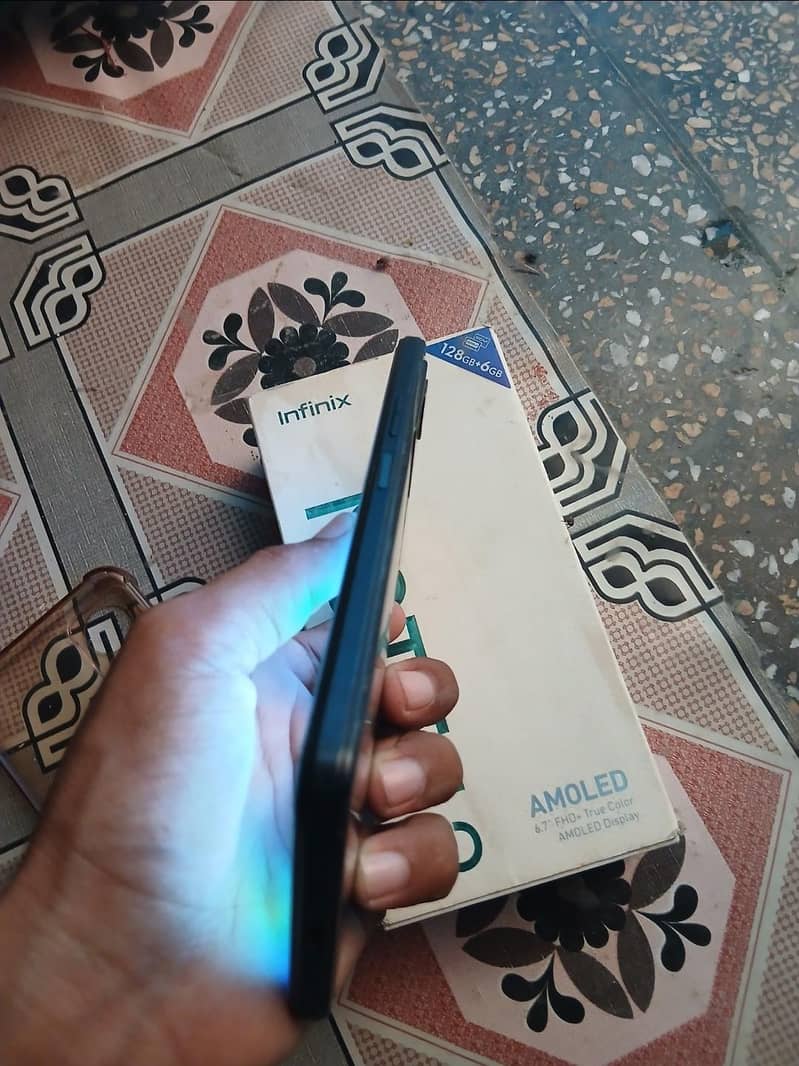 Infinix Note 11 1