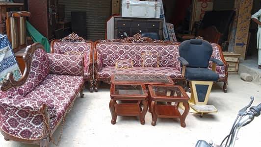 Chinoti sofa 7 seater plus table set