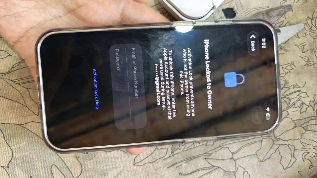 Apple iPhone 13 0