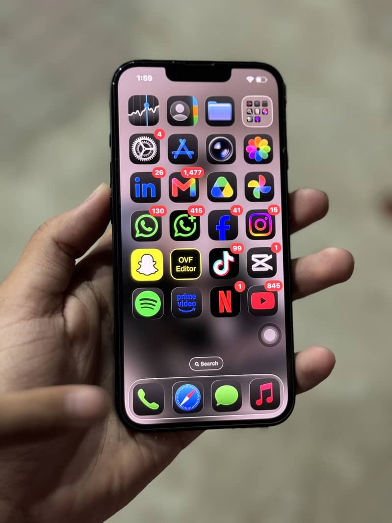 Apple iPhone 14 4