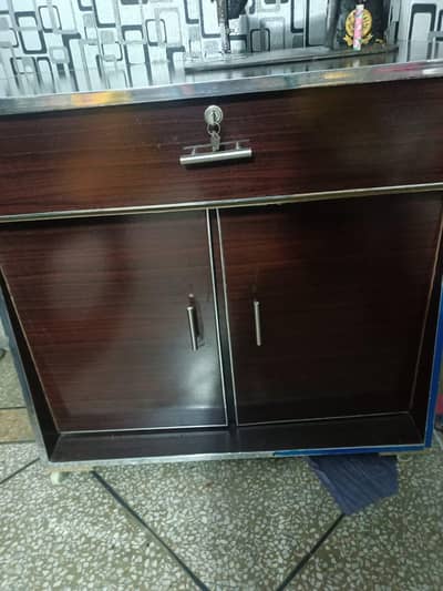 table brand new