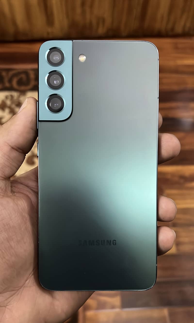 Galaxy S22+ 0
