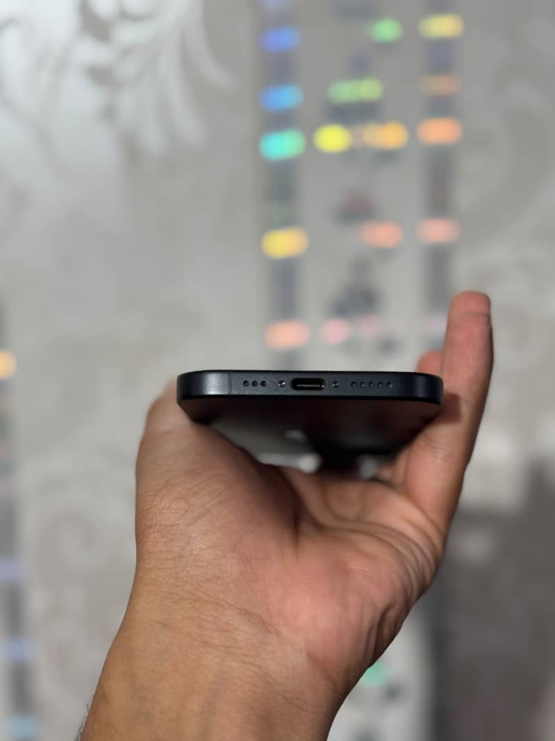 iPhone 16 0