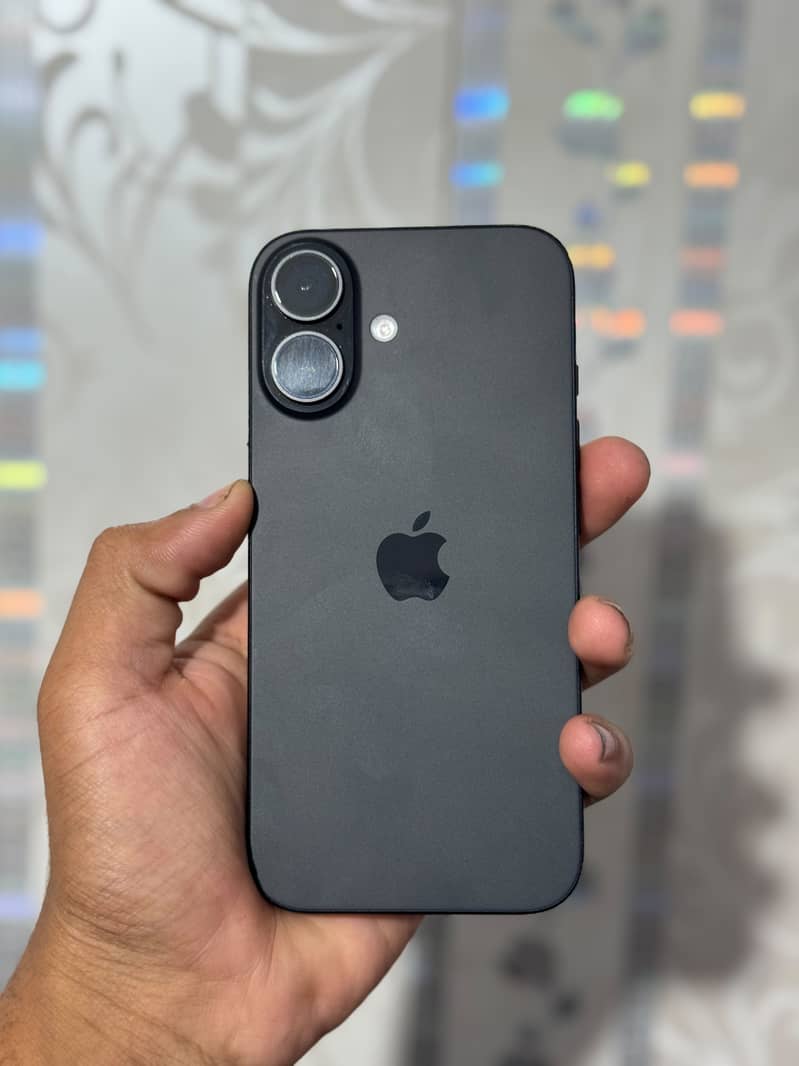 iPhone 16 1