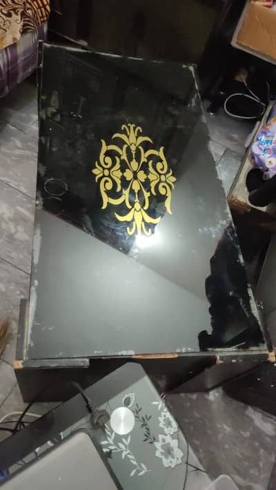 Black Glass Top Center Table / Coffee Table – Used