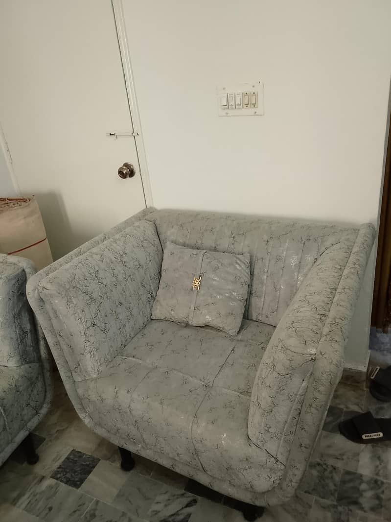 sofa set with table 1