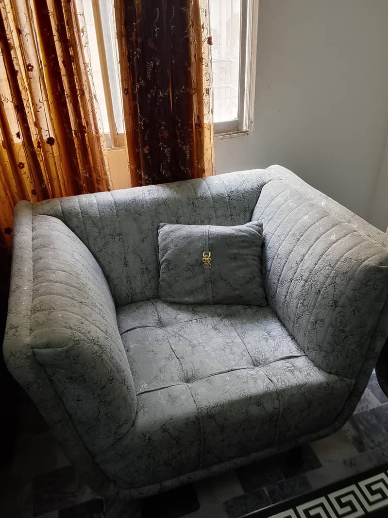 sofa set with table 3