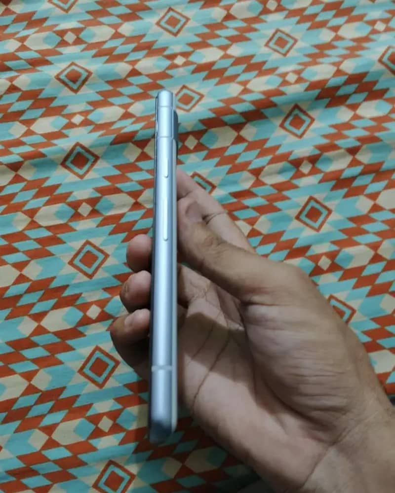 Google Pixel 7a 2