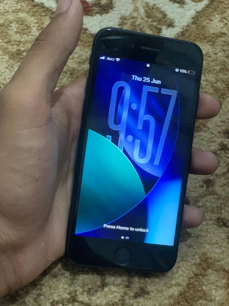 Apple iPhone SE 0