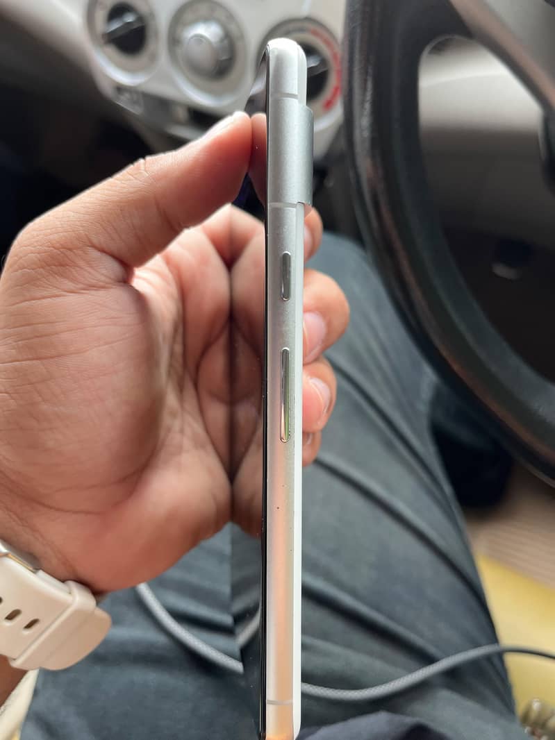 Google Pixel 7 3