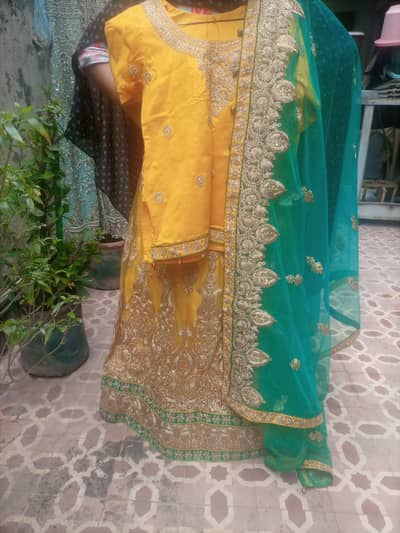 mehndi dress