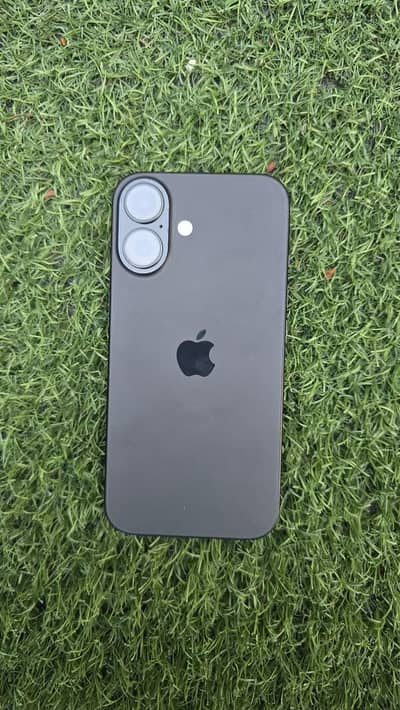 Apple iPhone 16  (128gb) Jv non PTA 100heath water pack  10/10