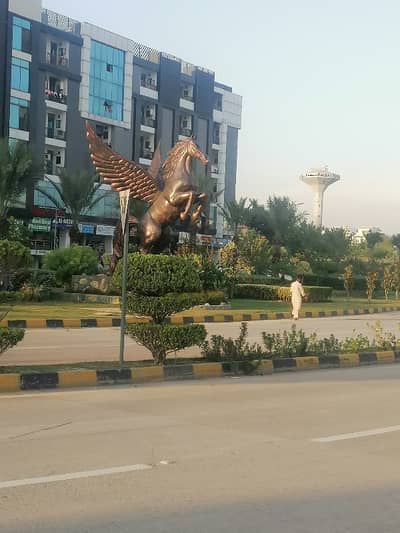 10 Marla with 8 Marla Extra Land in Faisal Town