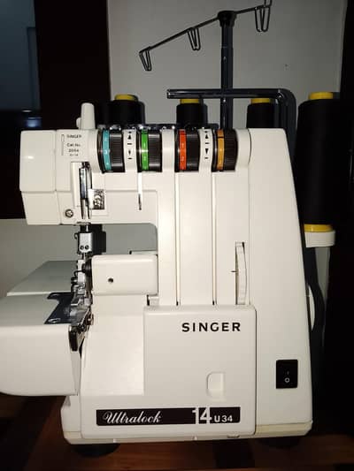 SINGER 14U 34B 4-Thread Overlock Sewing Machine – Original