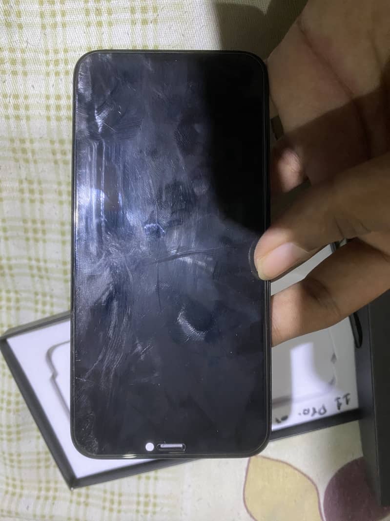 Apple iPhone 11 Pro panel 0