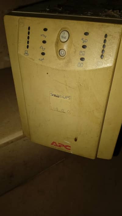 APC UPS 1000 W