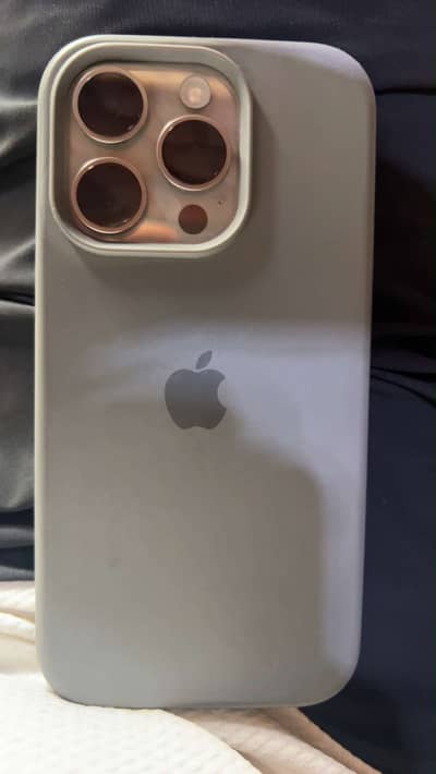 Apple iPhone 15 Pro brand new WhatsApp number contact 03114095655