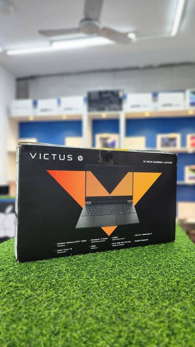 Open Box Hp Victus 15 fa2082Wm