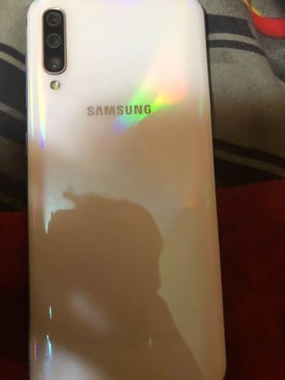 Samsung Mobile A50
